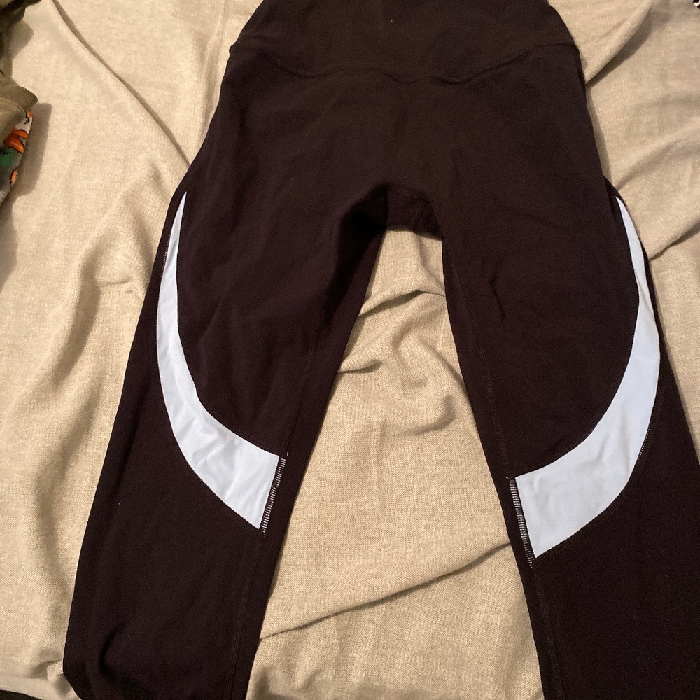 Buff bunny leggings never worn